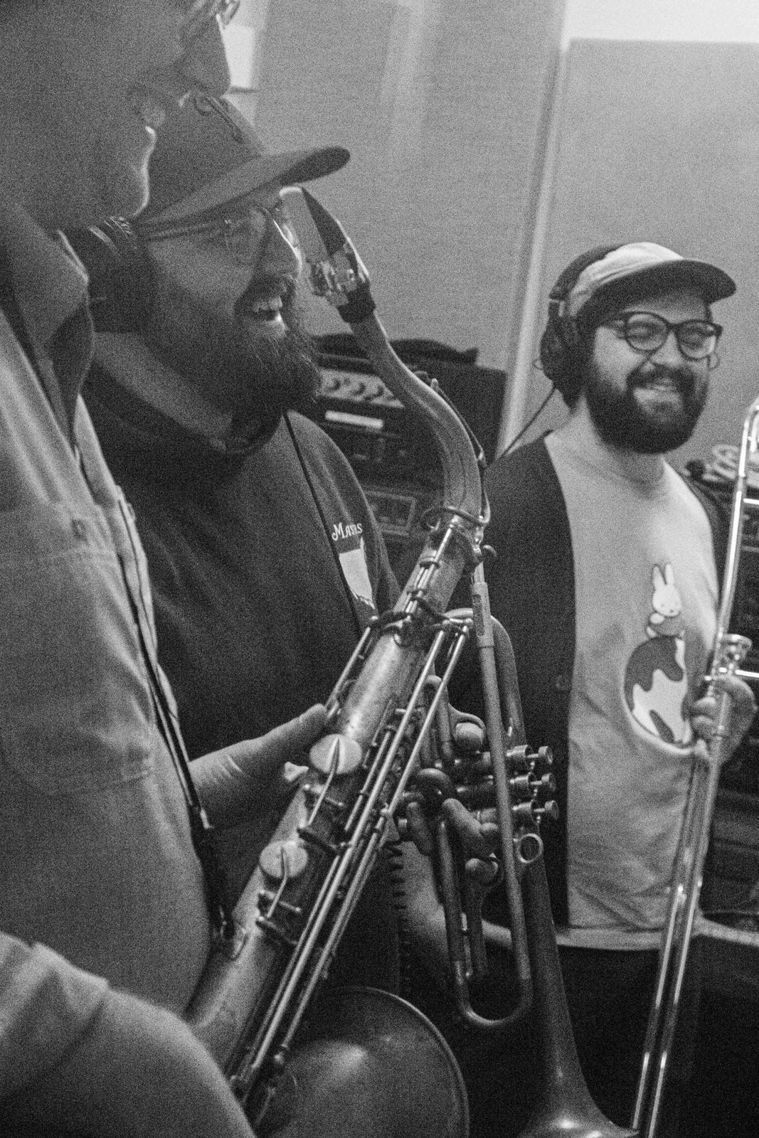Horn players tracking a take
